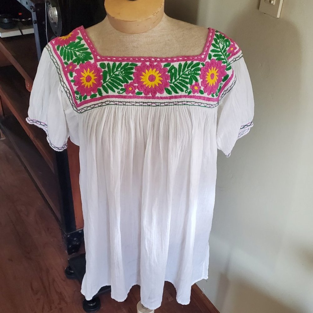 Vintage embroidered peasant blouse